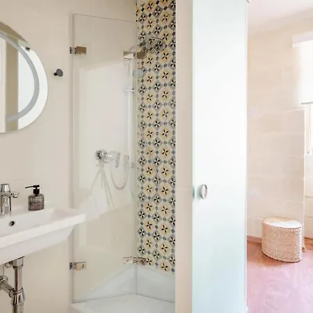 Gallo House 3*