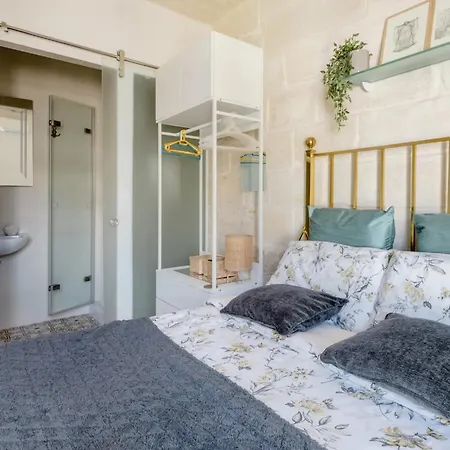 Gallo House Bed & Breakfast